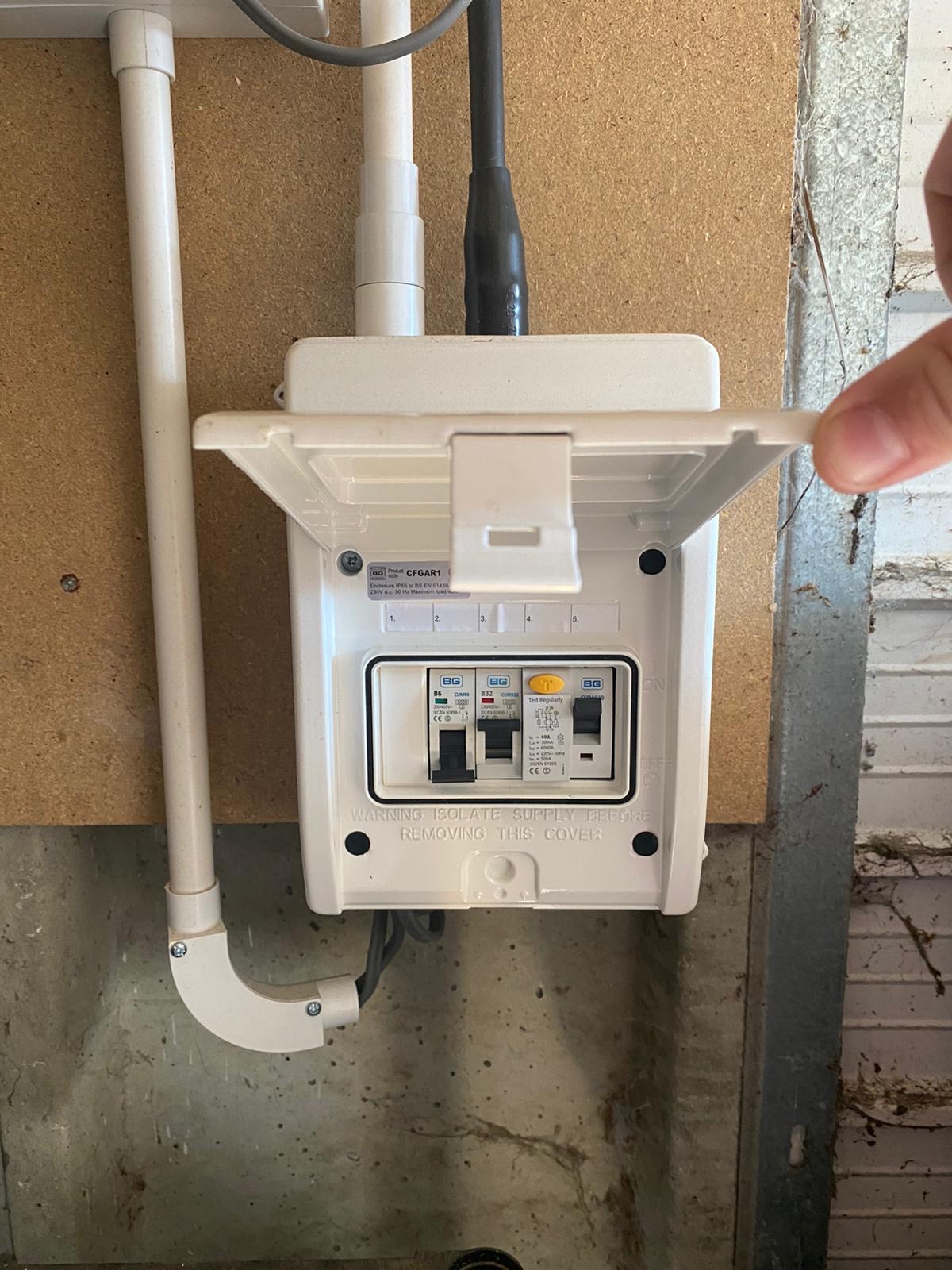 ea83ff34-fa9c-471e-b16e-567c9bde504a